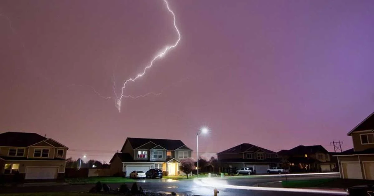 The Possible Dangers Of Cleaning Dishes Or Taking A Shower During A Thunderstorm