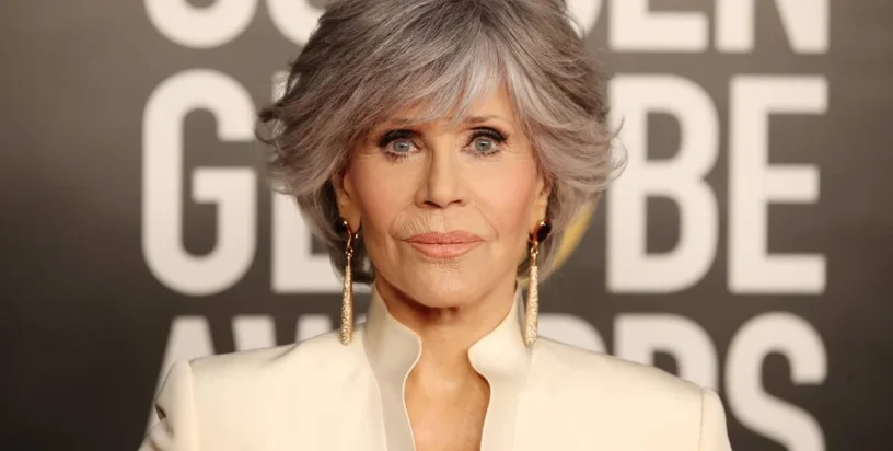 “Every grandmother ought to resemble her”: Jane Fonda, 86, Looks Half Her Age In This Trendy Trench Coat!