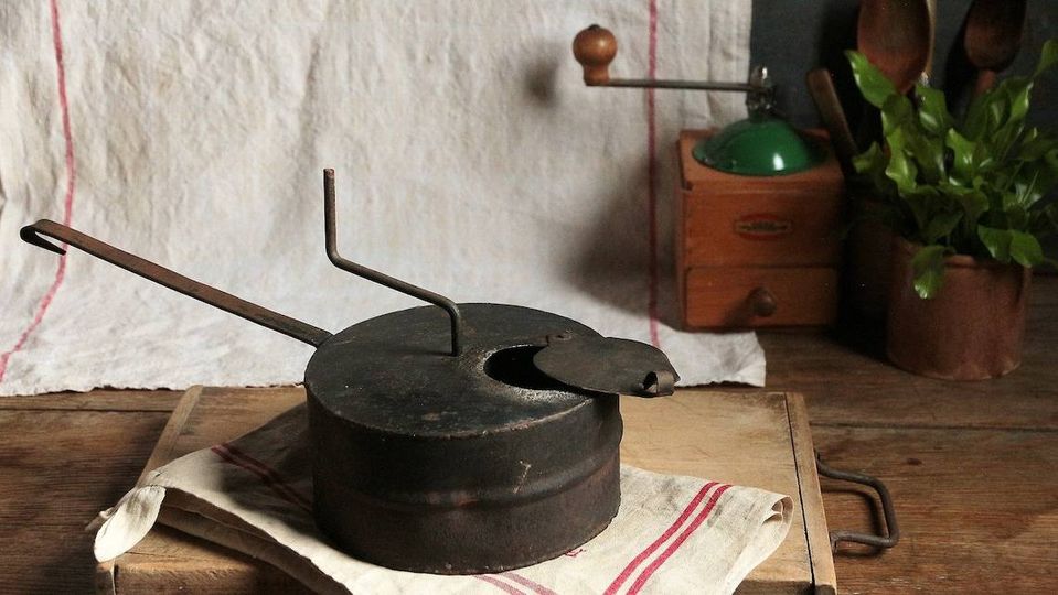 A vintage device that increased the aroma of our homes