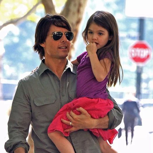 Suri Cruise, daughter of Katie and Tom Cruise, quietly changed her name.