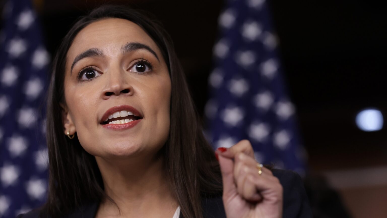 Ocasio-Cortez Chastises Dems For Being Too ‘Reflexively Anti-Republican’